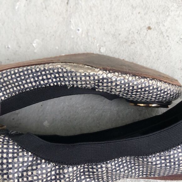 Tory Burch Caroline Tidal Grid - Picture 6 of 9